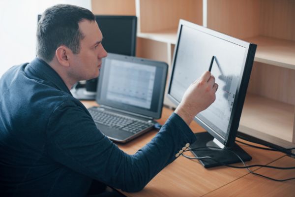 Generate & Manage Test Data with TDM (Test Data Management)